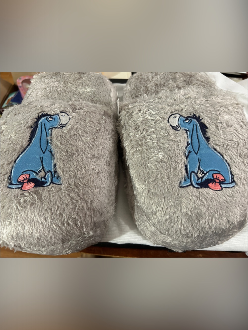 Disney Eeyore Cozy Gray Plush Slippers size medium 7/8